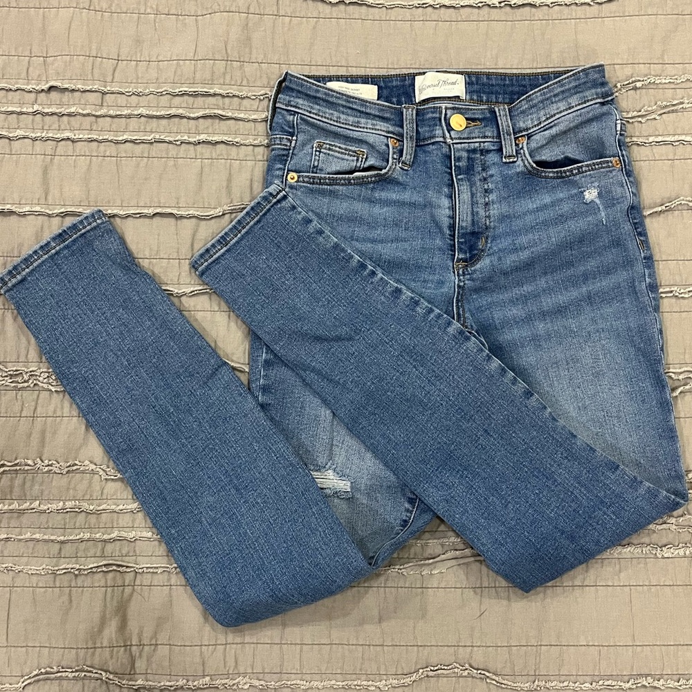 Universal Thread high rise skinny jeans in medium wash